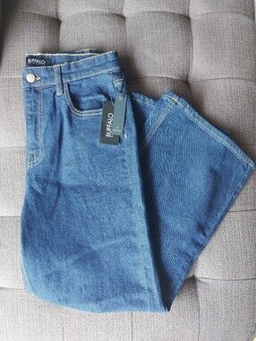 Buffalo Iris Wide Leg Dark Wash Jeans With Knee Rip.
